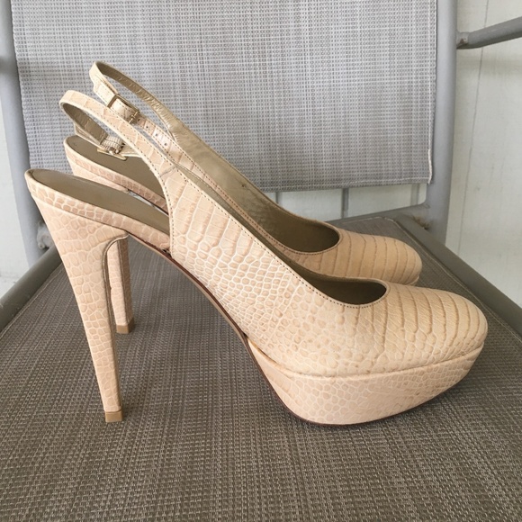 NEW Stuart Weitzman Snake Leather Platform Closed Toe Pumps - Picture 3 of 10